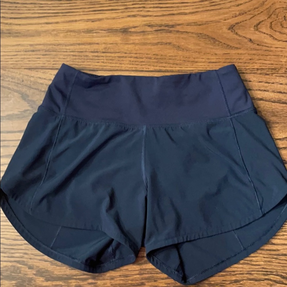 Lululemon shorts Size 0 4 inch navy